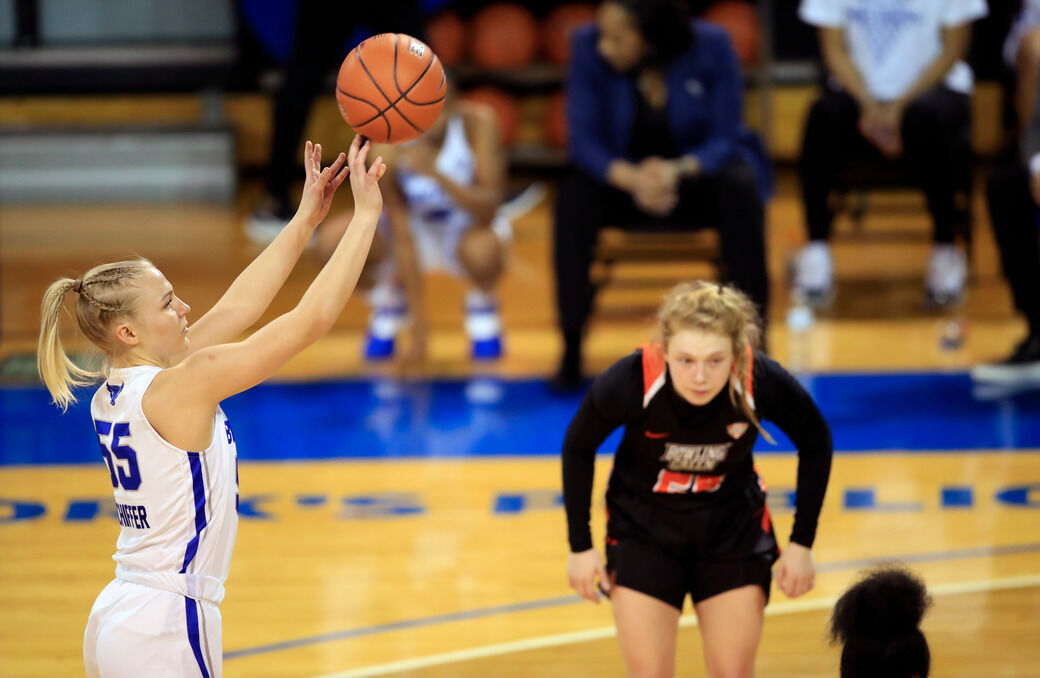 UB 82, Bowling Green 74